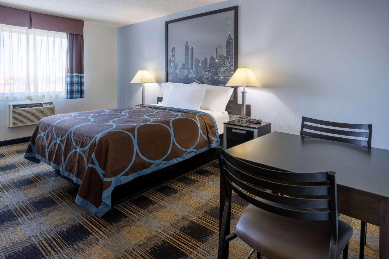 Super 8 By Wyndham Villa Rica Extérieur photo